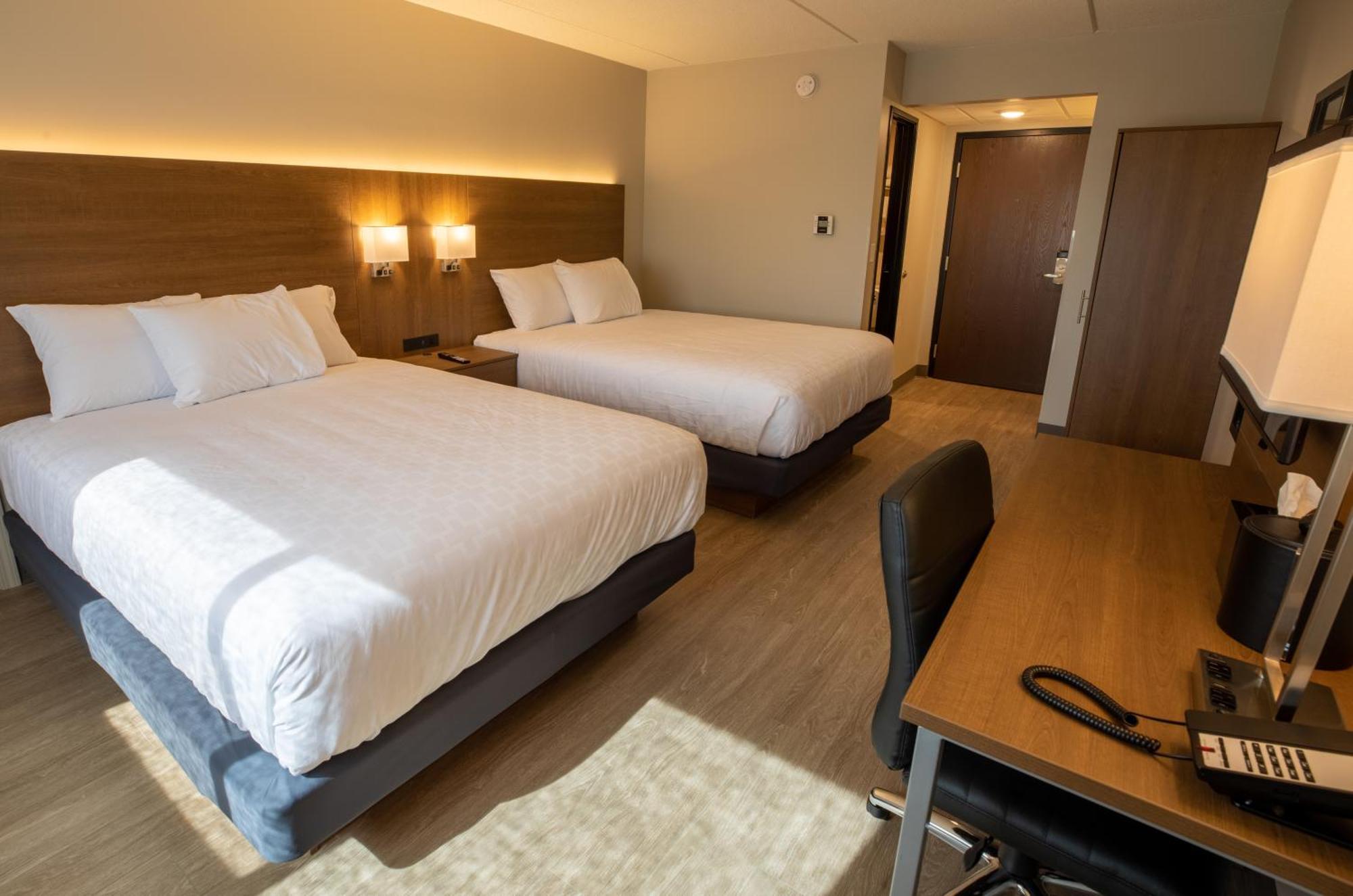 Superior Stay Hotel Marquette Exterior foto